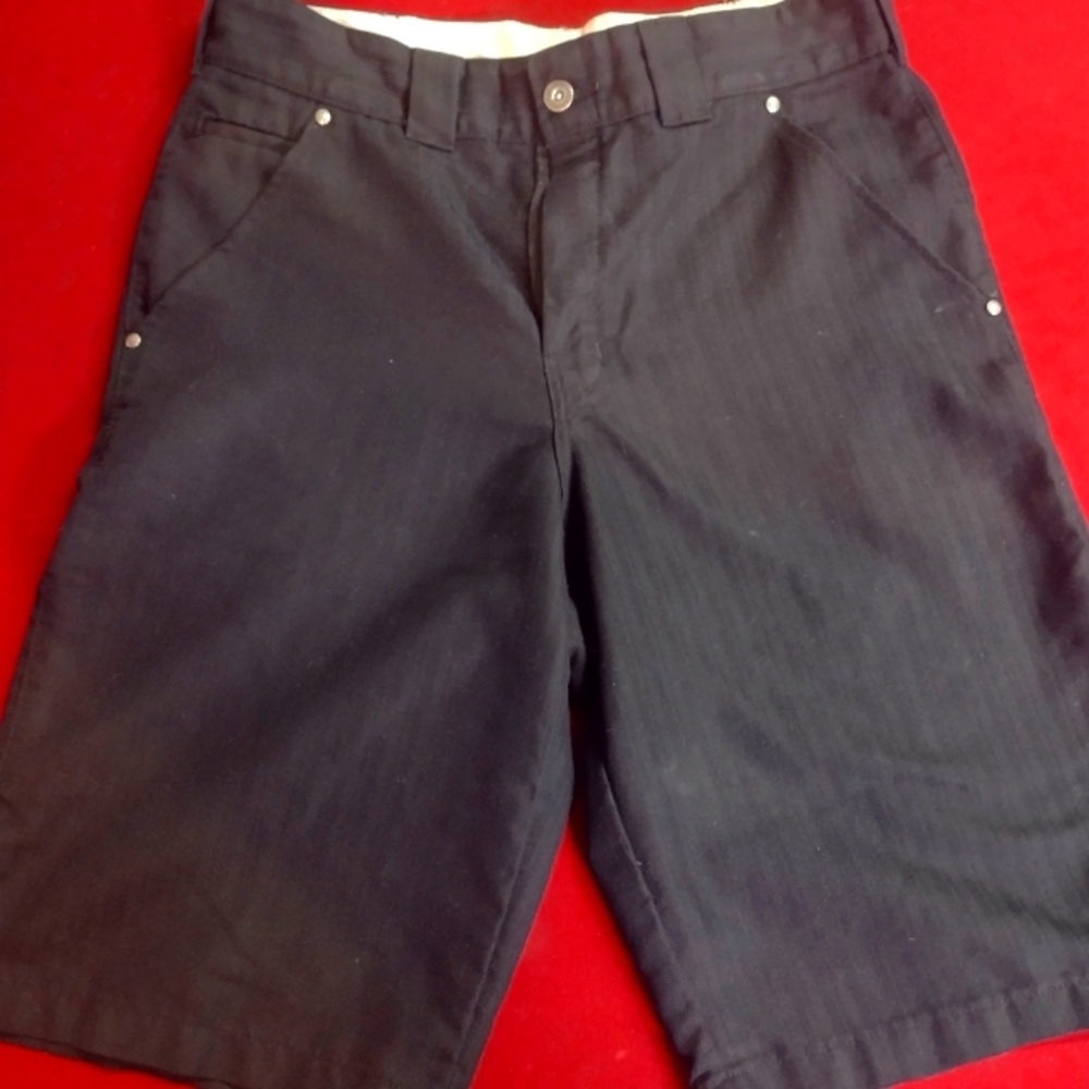 dickies, black shorts with slight pinstriping